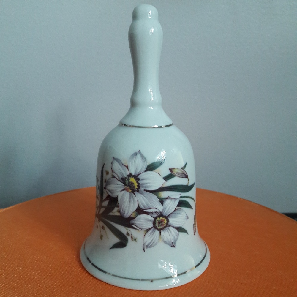 Daffodils Bell Taiwan (no box)